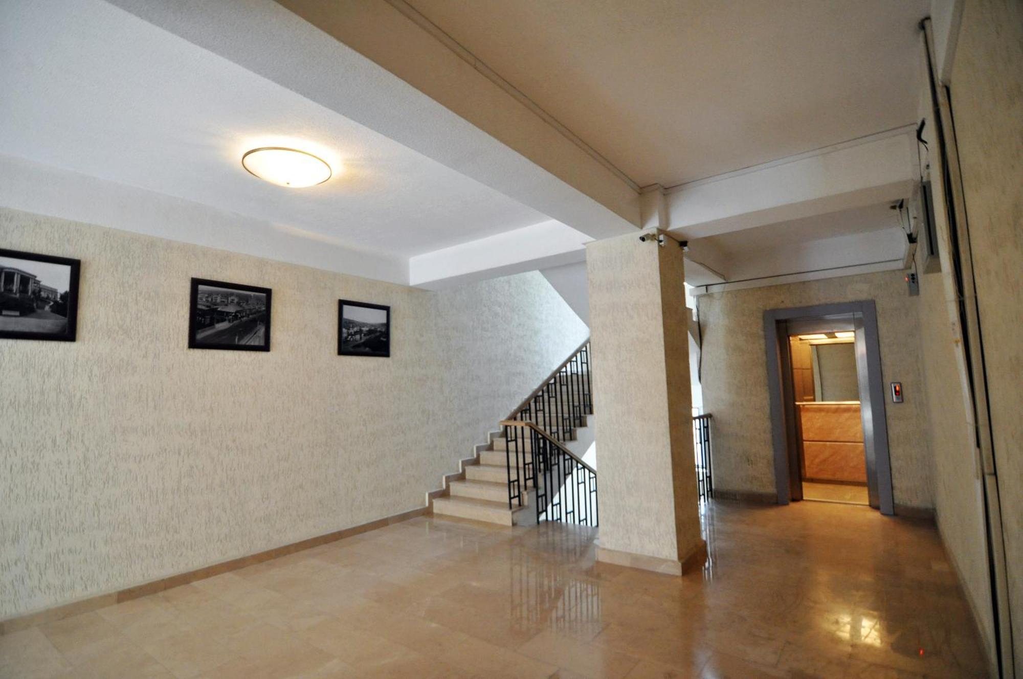 Two Bedroom Apartment In The City Center Tbilisi Exterior foto